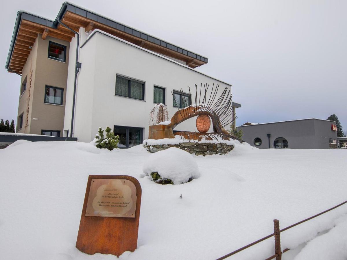 Apartment In Neukirchen With A Carport Neukirchen am Großvenediger Екстериор снимка