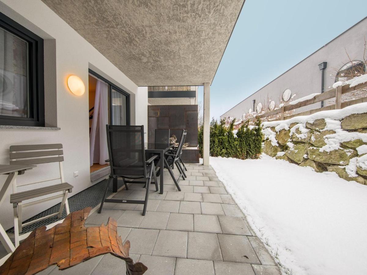 Apartment In Neukirchen With A Carport Neukirchen am Großvenediger Екстериор снимка